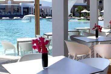 Pelagos Suites Hotel & Spa