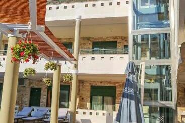 هتل Philoxenia Spa