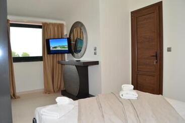 هتل Philoxenia Spa