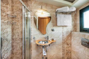 هتل Philoxenia Spa