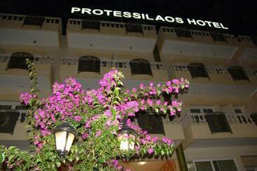 هتل Protessilaos