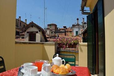 هتل Residenza Goldoni