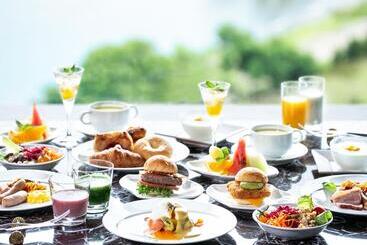 هتل Grand Mercure Lake Biwa Resort & Spa