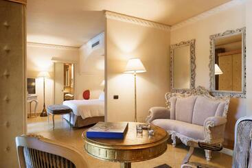 Hotel Romano Palace Luxury