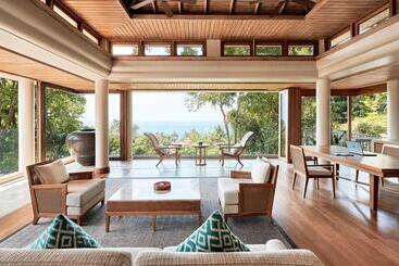 هتل Trisara Villas & Residences Phuket