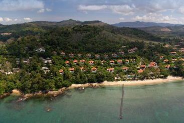 هتل Trisara Villas & Residences Phuket