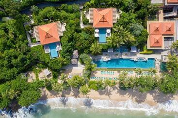 هتل Trisara Villas & Residences Phuket