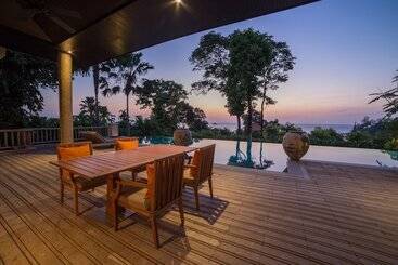 هتل Trisara Villas & Residences Phuket