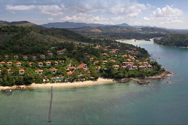 هتل Trisara Villas & Residences Phuket