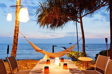 هتل Trisara Villas & Residences Phuket