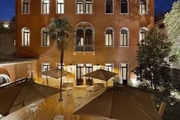 هتل Palazzo Barocci