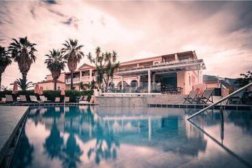 Best hotels shop in kalamaki