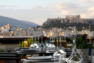 هتل Wyndham Grand Athens