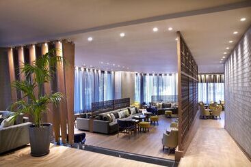 هتل Wyndham Grand Athens