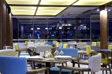 هتل Wyndham Grand Athens