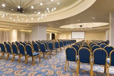 هتل Wyndham Grand Athens