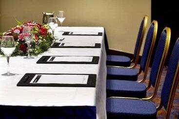 هتل Wyndham Grand Athens