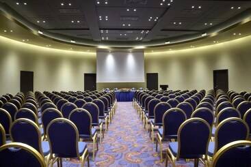 هتل Wyndham Grand Athens