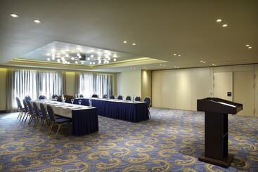هتل Wyndham Grand Athens
