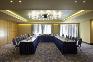 هتل Wyndham Grand Athens