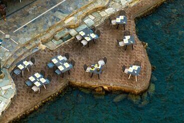 هتل Wyndham Loutraki Poseidon Resort
