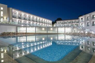 هتل Zante Sun Resort