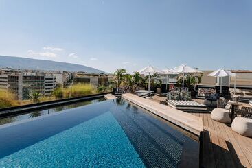 La Mirage Hotel