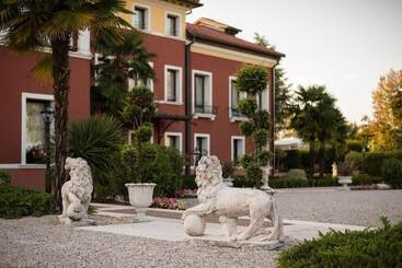 Park Hotel Villa Vicini