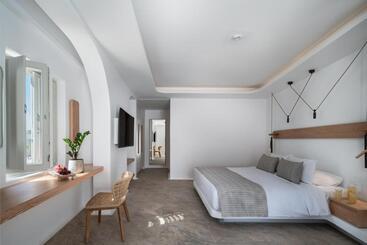 Santorini Kastelli Resort