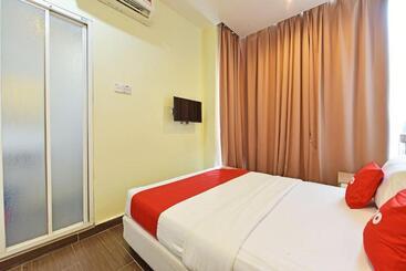 Avatarr Hotel By Oyo Rooms