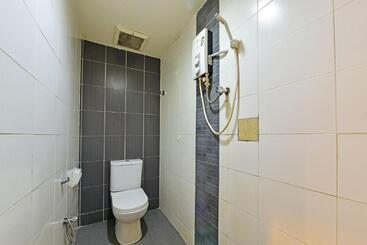 Avatarr Hotel By Oyo Rooms