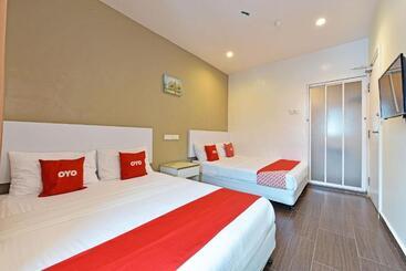 Avatarr Hotel By Oyo Rooms