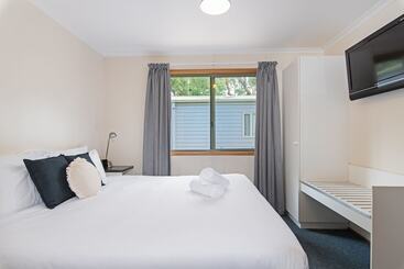 هتل Adelaide Caravan Park   Aspen Holiday Parks