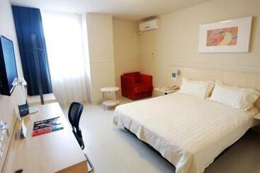 هتل Jinjiang Inn Kaifeng Longting Scenic Spot