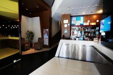 هتل Jinjiang Inn Kaifeng Longting Scenic Spot