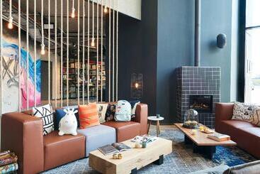 酒店 Moxy Amsterdam Schiphol Airport