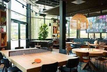 酒店 Moxy Amsterdam Schiphol Airport