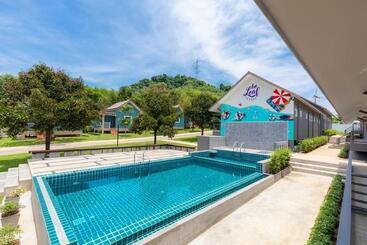 هتل Be Leaf Resort Sha