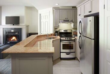 Homewood Suites By Hilton Monttremblant Resort