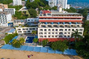 هتل Acamar Beach Resort