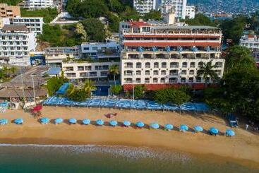 هتل Acamar Beach Resort