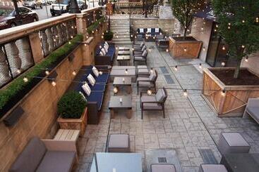 Hotel Aka Back Bay