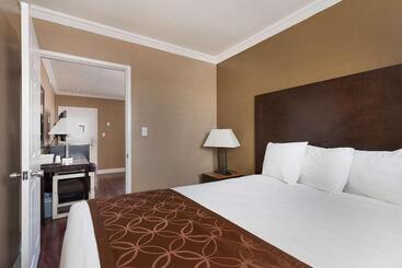 هتل Americas Best Value Inn & Suites Anaheim