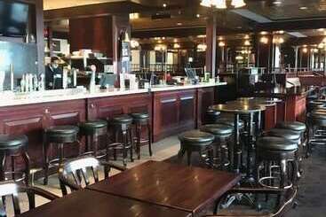 هتل Auberge Vancouver