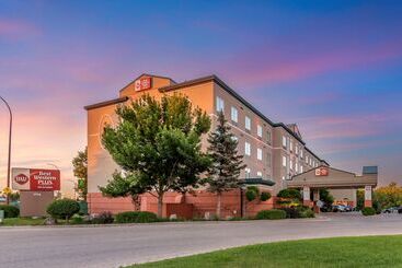 Отель Best Western Plus Pembina Inn & Suites