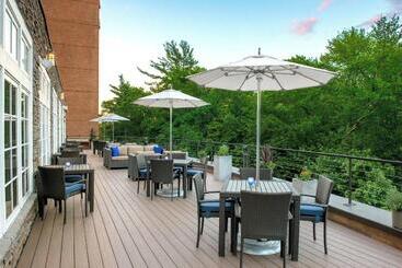 Hotel Boston Marriott Burlington