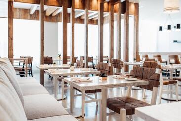 Cadillac Hotel & Beach Club, Autograph Collection