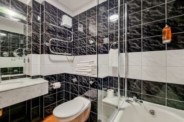 هتل Cedar Court Bradford
