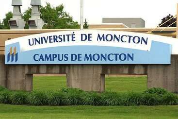 هتل Chateau Moncton Trademark Collection By Wyndham