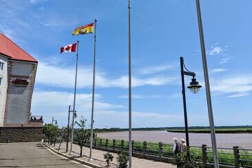 هتل Chateau Moncton Trademark Collection By Wyndham